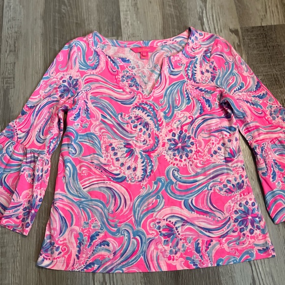 Lilly Pulitzer Tops - Lilly Pulitzer Pink and Blue Graphic 3/4 Sleeve Blouse